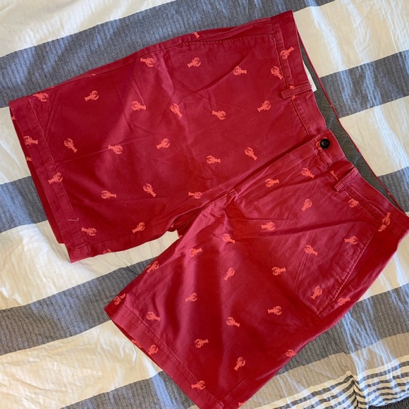 NEW Red Lobster Print Cotton Chino Shorts - Picture 3 of 9